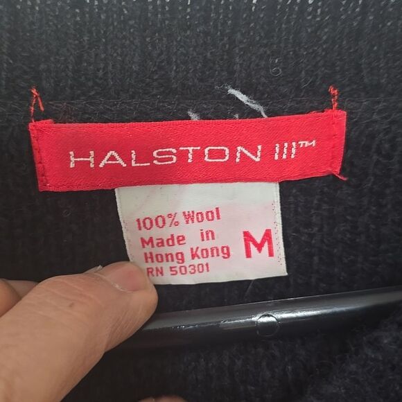 Women’s vintage 1980’s wool Halston III chunky sweater. Size Medium. - Picture 3 of 8